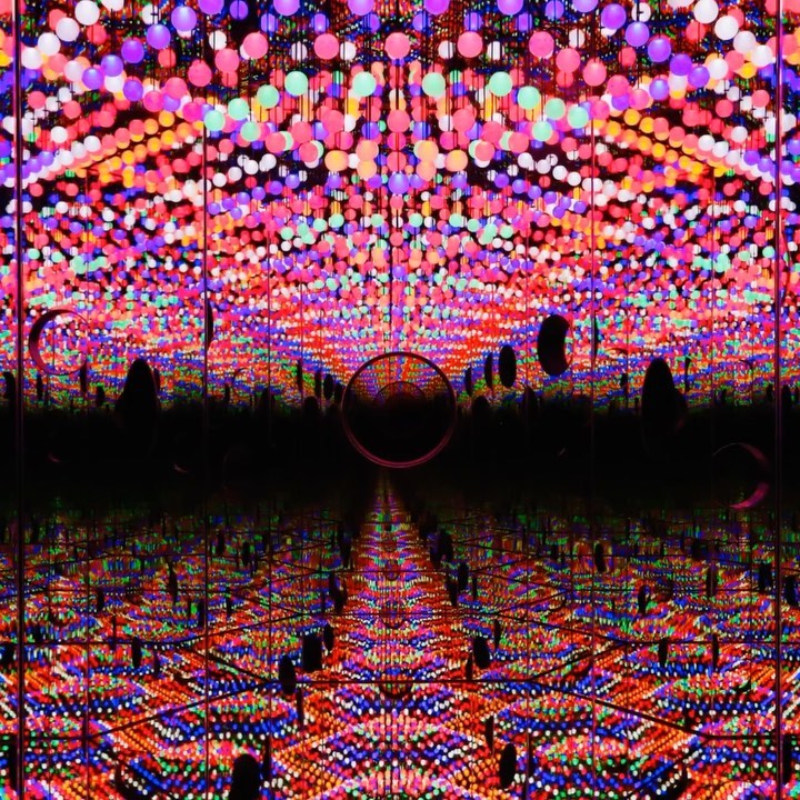Yayoi Kusama an art