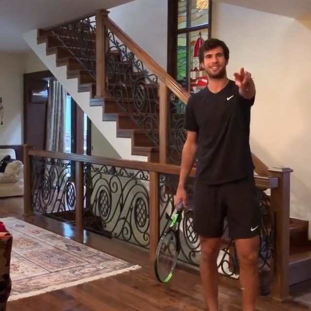 Karen Khachanov take