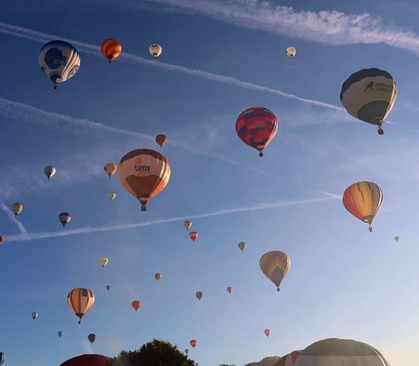 The skies come alive