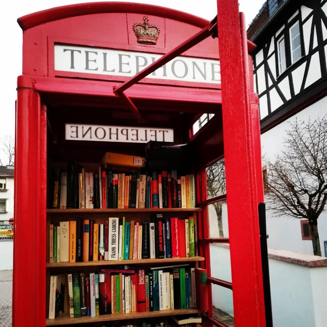 Have a bookish wee