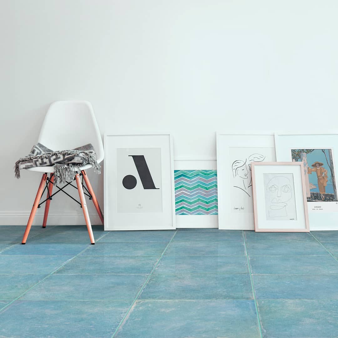 A porcelain slabs co