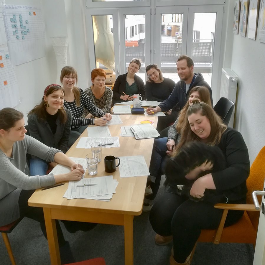 team meetus who 