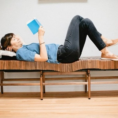 INDEXLOVES A bench 