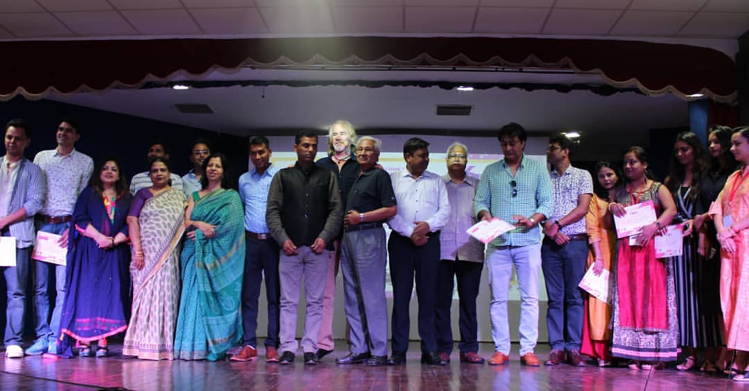 Award winners at Ary
