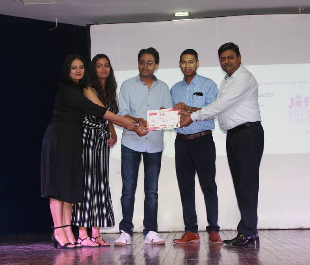 Award winners at Ary
