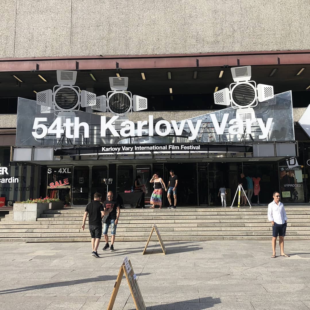 KARLOVY VARY RIGHT N