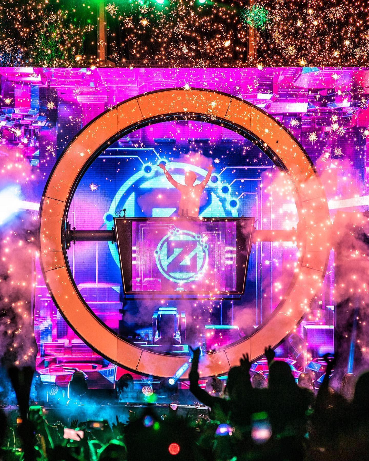 zedd showing us his