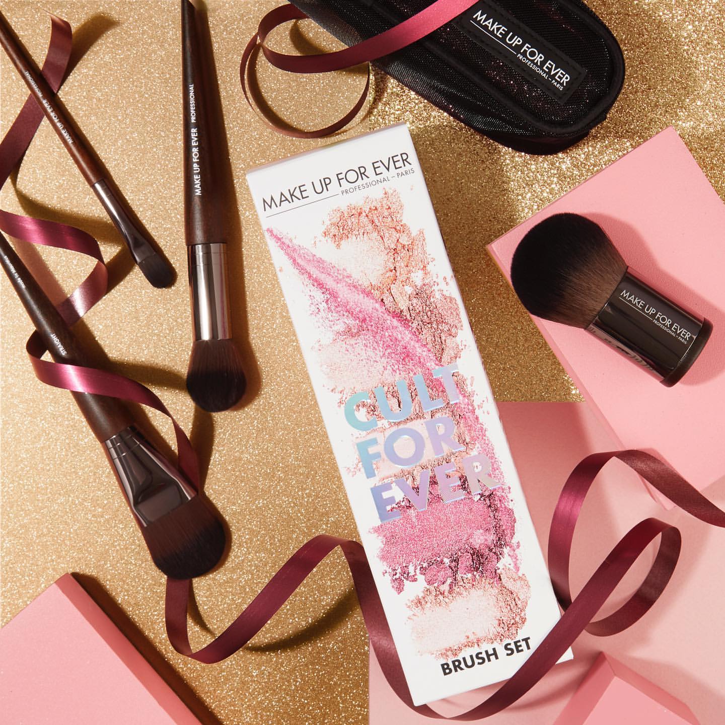 Forever cult. Make up Forever косметичка для кистей. Make up Forever кисть 1303. Make up for ever Calligraphy Brush - 400. Muf 152 Brush.