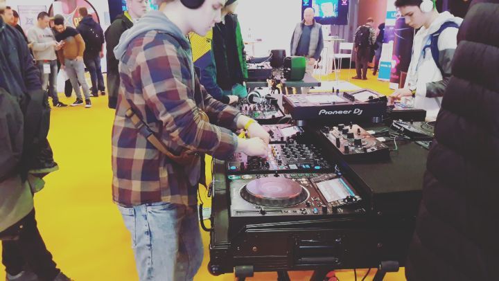 DJ Equipment selber 