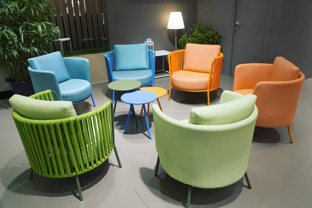 Daring colours lend 