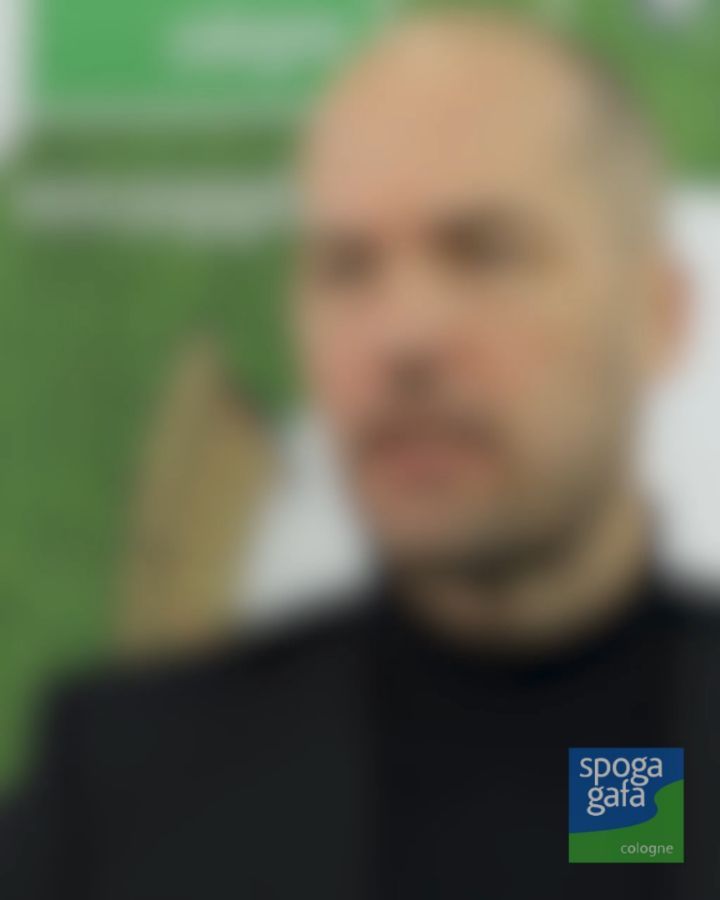 Er ist von Beruf aus