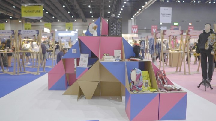 Explore a showcase o