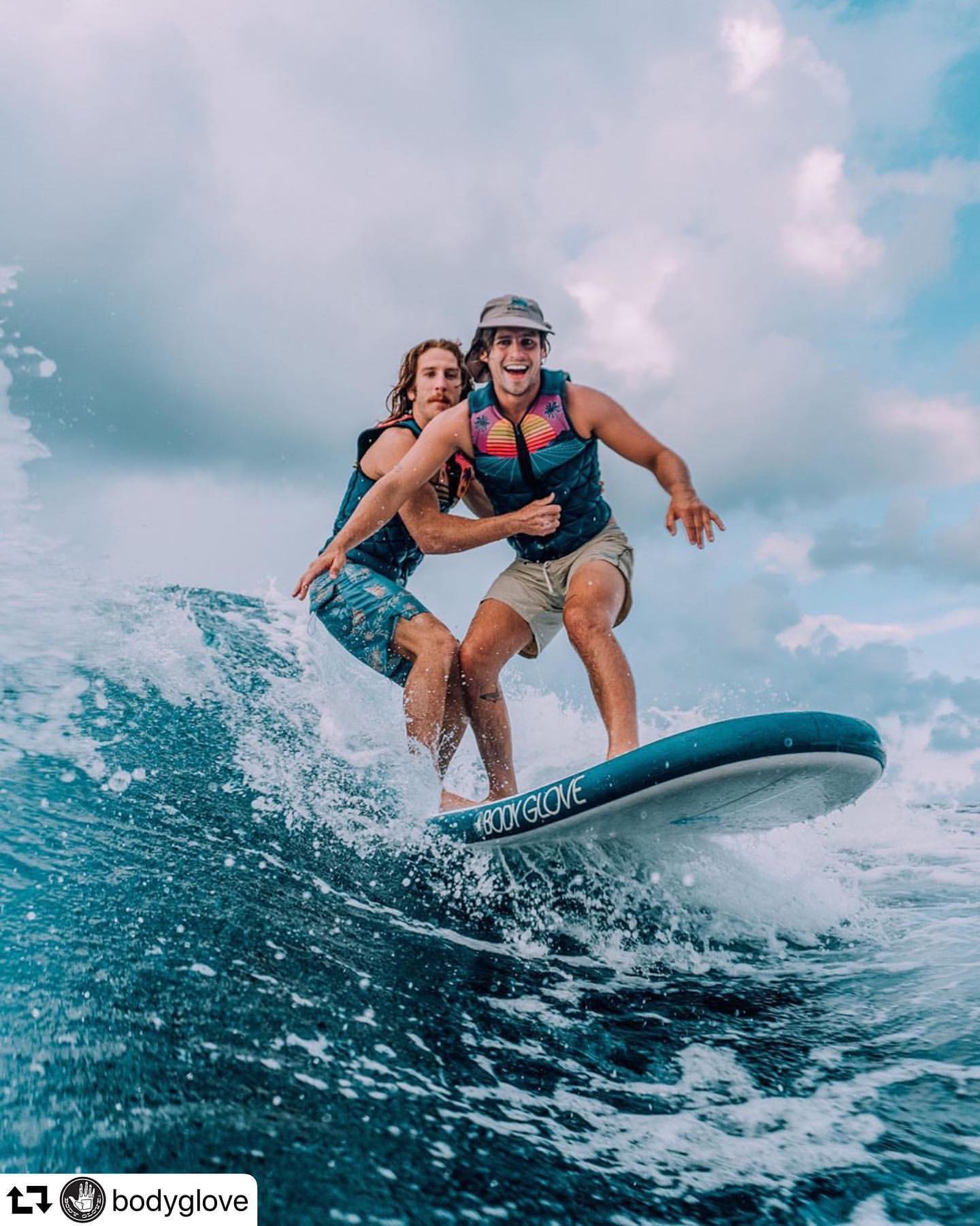 
Party wave