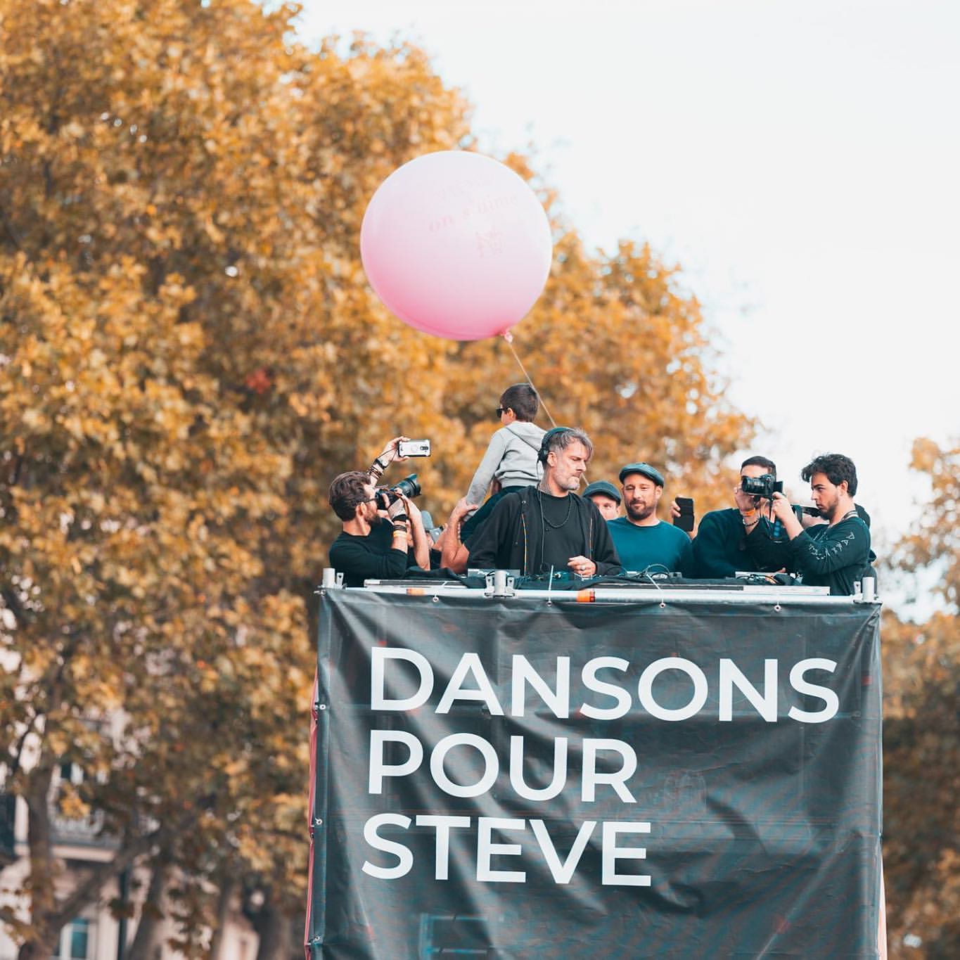 Merci tous pour c