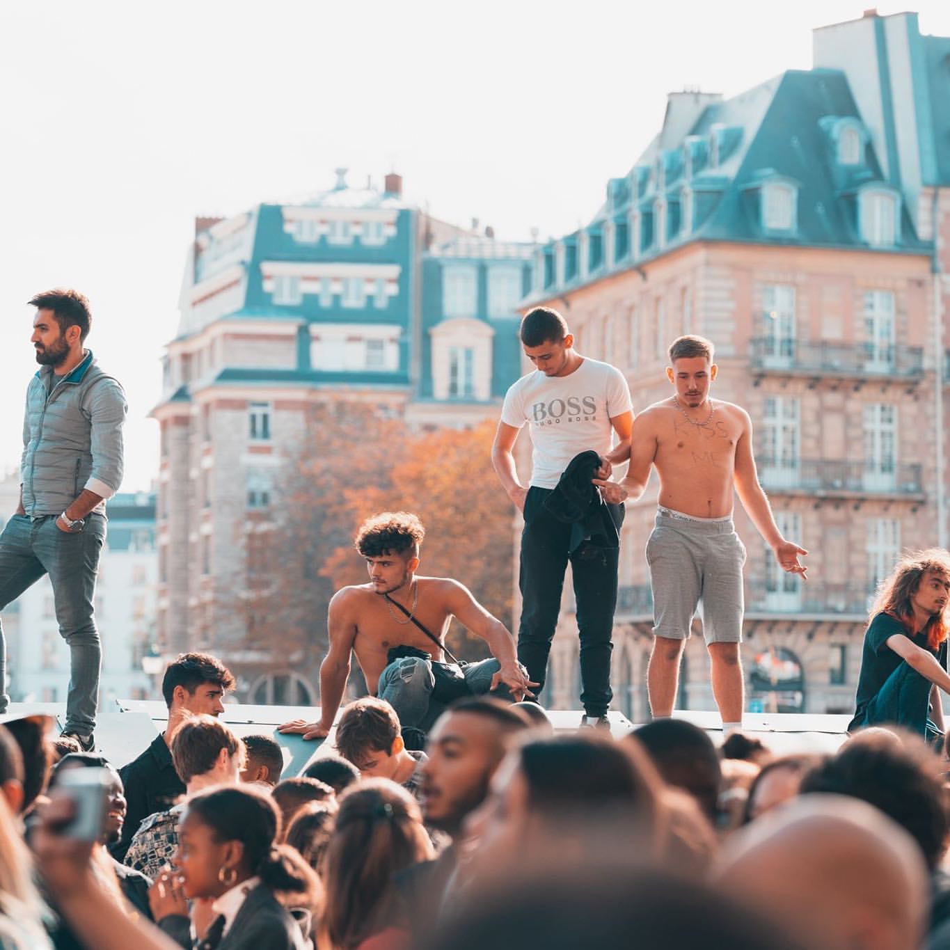 Merci tous pour c