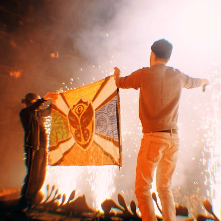Tomorrowland Present
