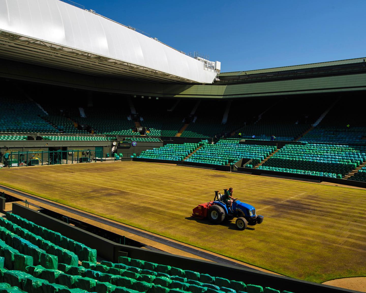 Centre Court renovat