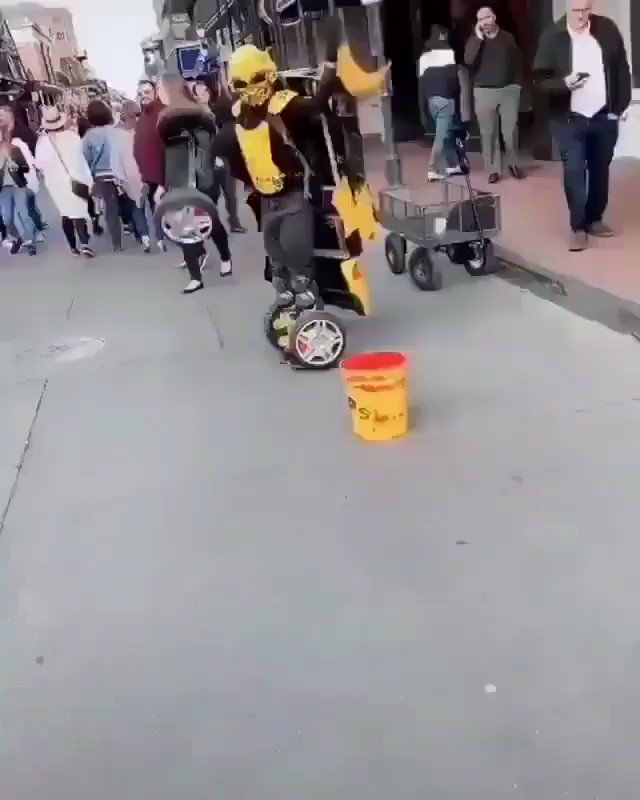 Bumblebee looks diff