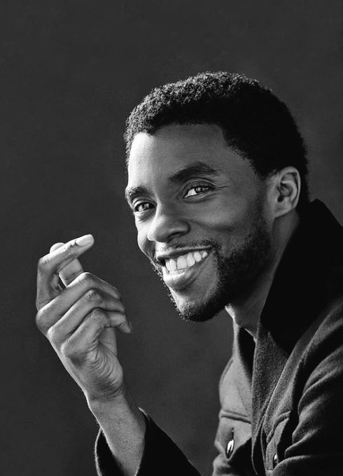 Chadwick Boseman con